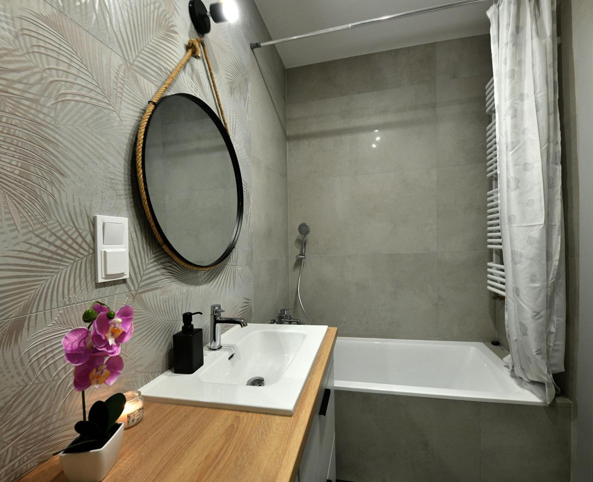 Room, Prymasa 1000-lecia Apartment *